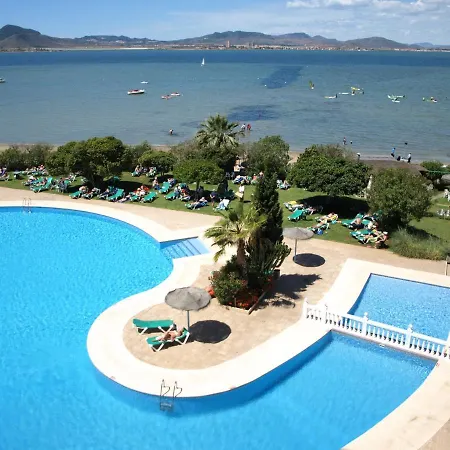 Hotel Izan Cavanna 4*