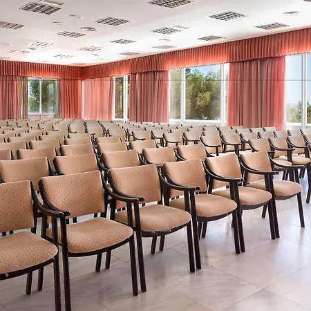Hotel Izan Cavanna