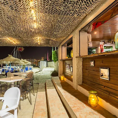 Hotel Izán Cavanna