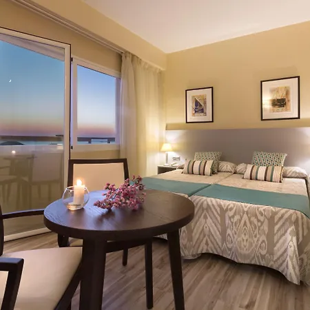 Izan Cavanna Hotel