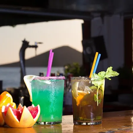 Hotel Izan Cavanna