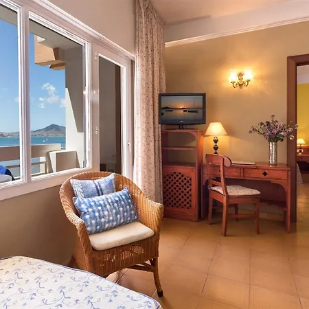 Hotel Izán Cavanna 4*