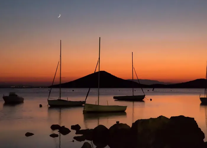 Izan Cavanna فندق 4*