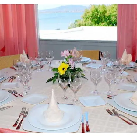 Izan Cavanna Hotel 4*